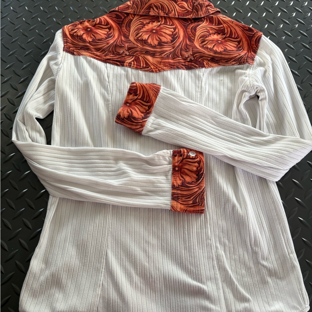 Roper Women's White and Orange Button Down Shirt - Picture 2 of 2
